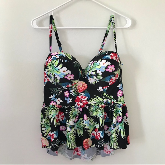 Unique & Classic Other - Unique & Classic adorable plus size floral tankini